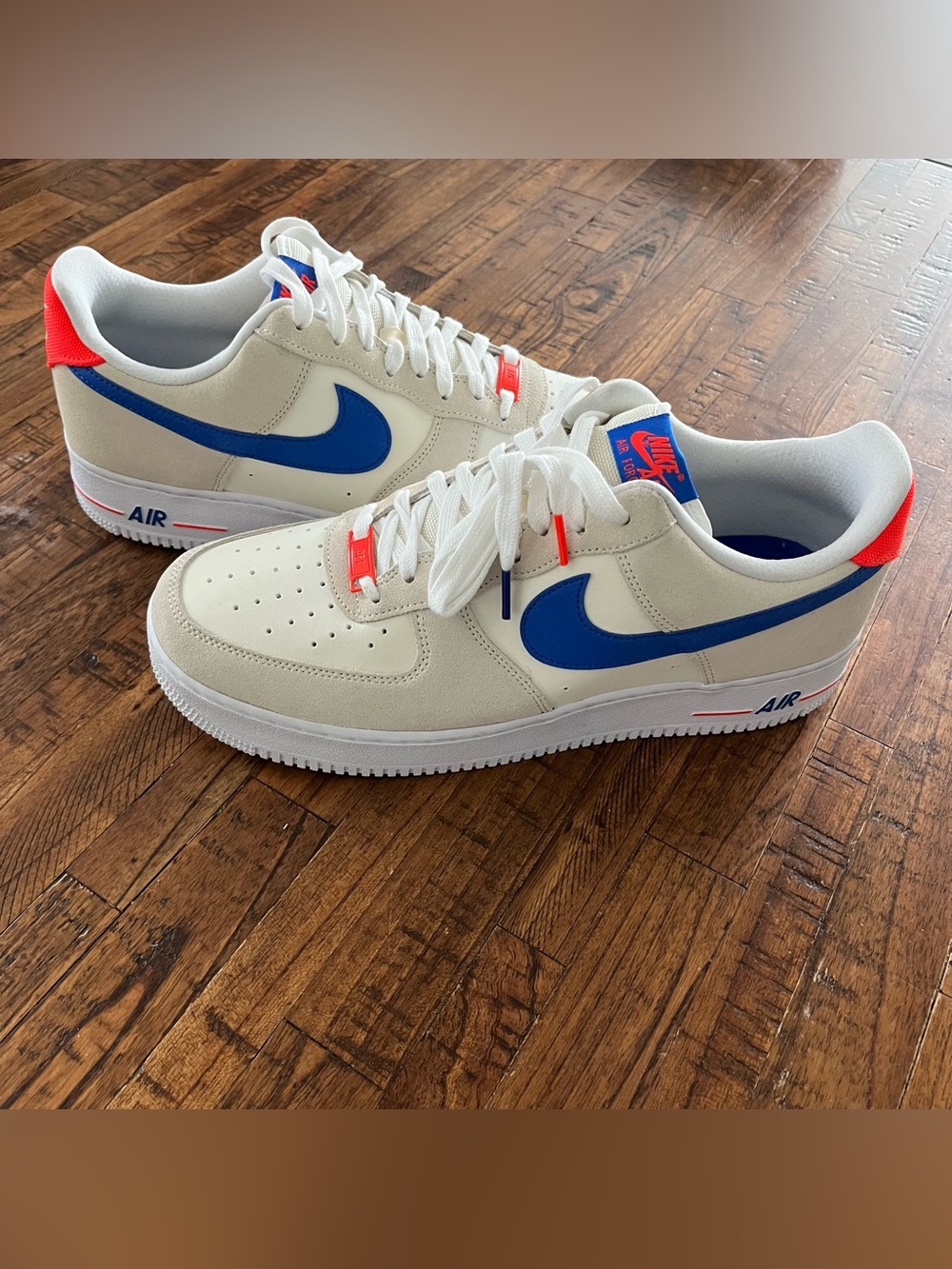 Nike Air Force 1 '07 LV8 Coconut Milk Hyper Royal White DM8314-100 Men's Size 12